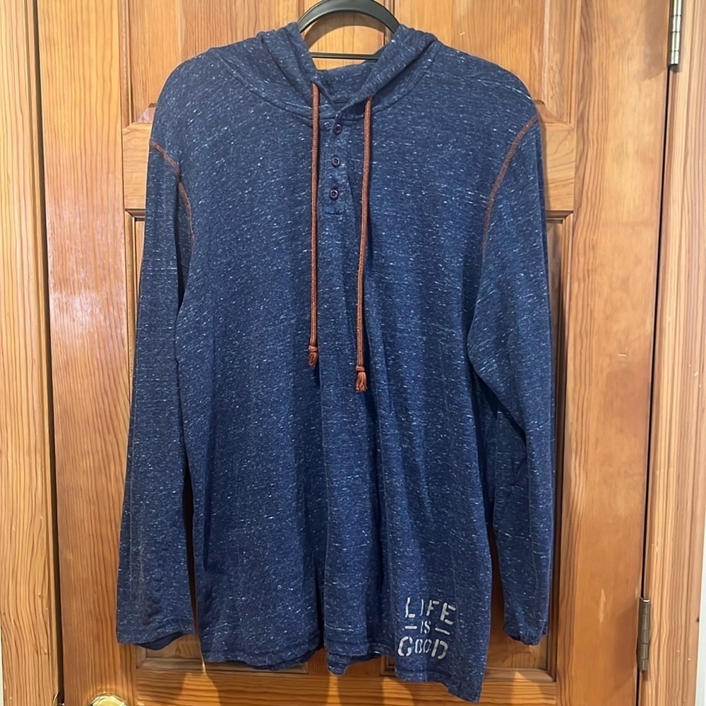 Life is good men’s hooded long sleeve shirt size xlarge .